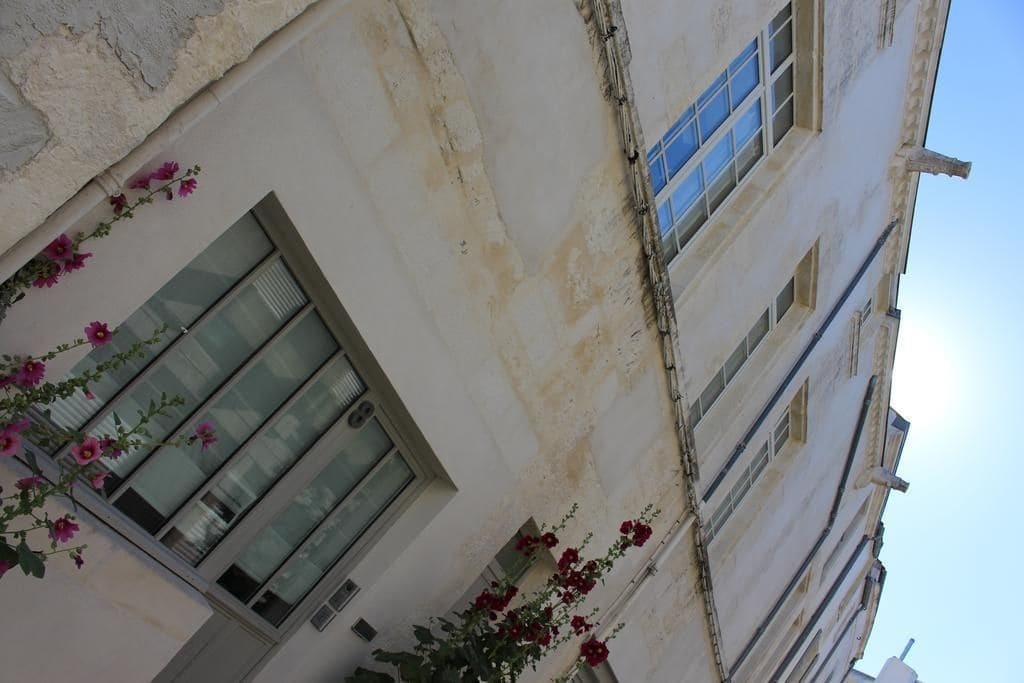 Une Maison En Ville Ла-Рошель Экстерьер фото